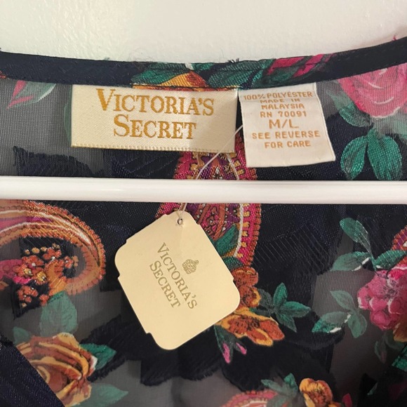 *NWT* Victorias Secret Gold Label 1990s Sheer Paisley Top M/L - Picture 3 of 8
